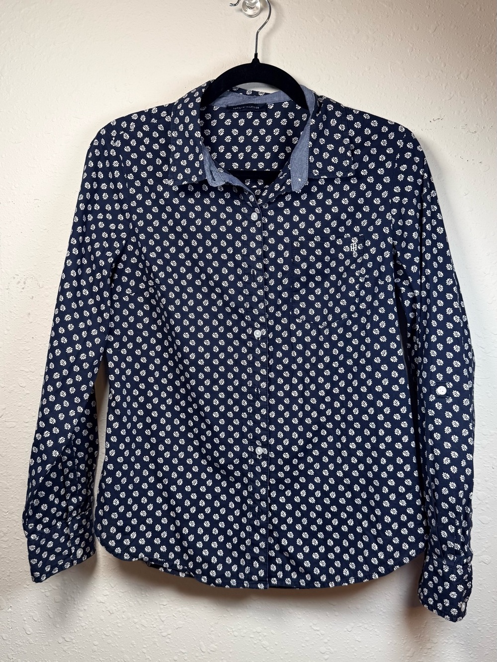 Tommy Hilfiger Floral Button Front Shirt Navy White Cotton Long Sleeve Preppy - Picture 2 of 9